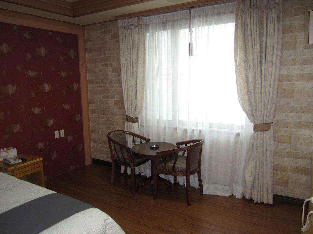 Jeju Olleh Hotel Quarto foto