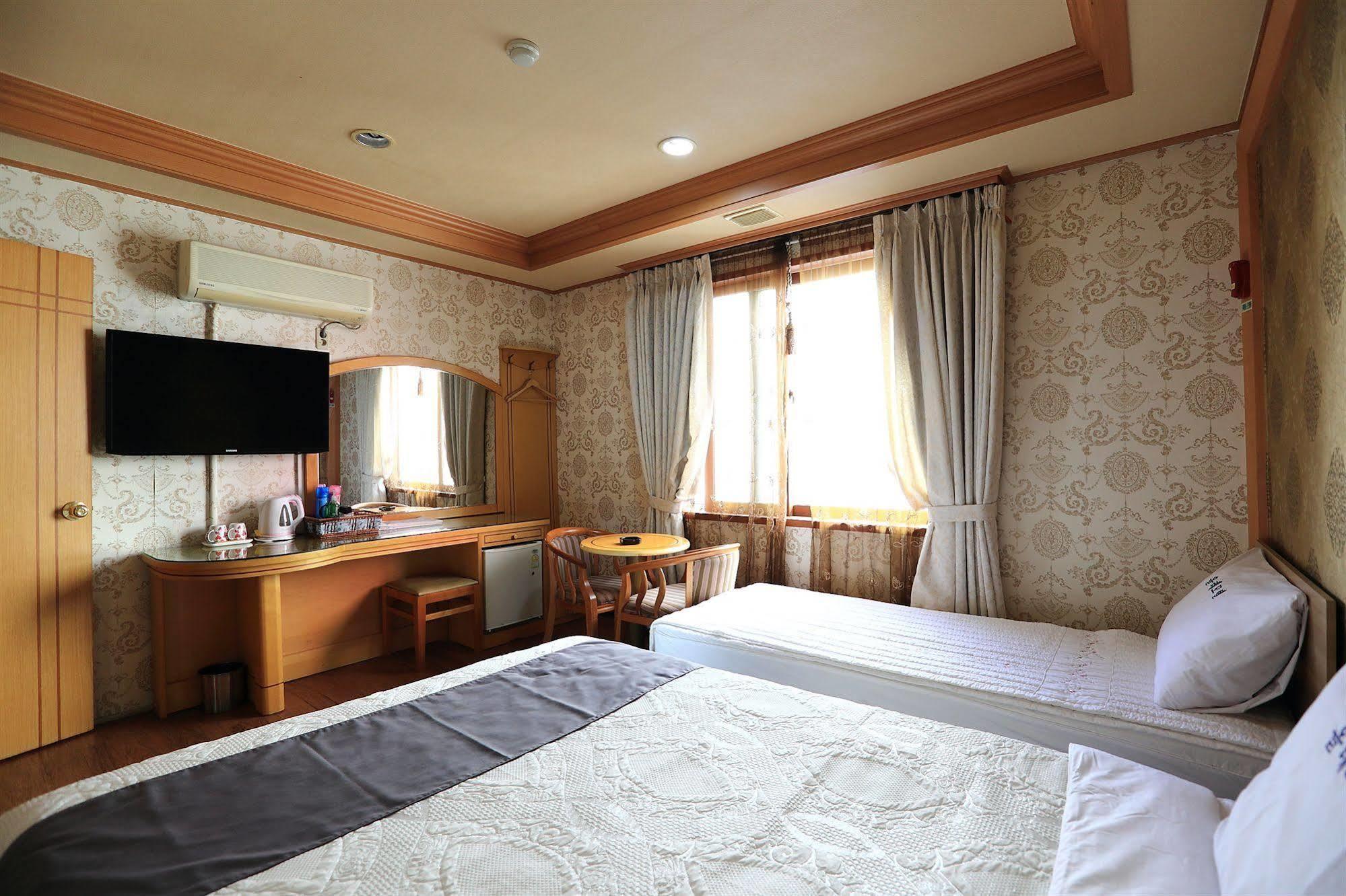Jeju Olleh Hotel Exterior foto